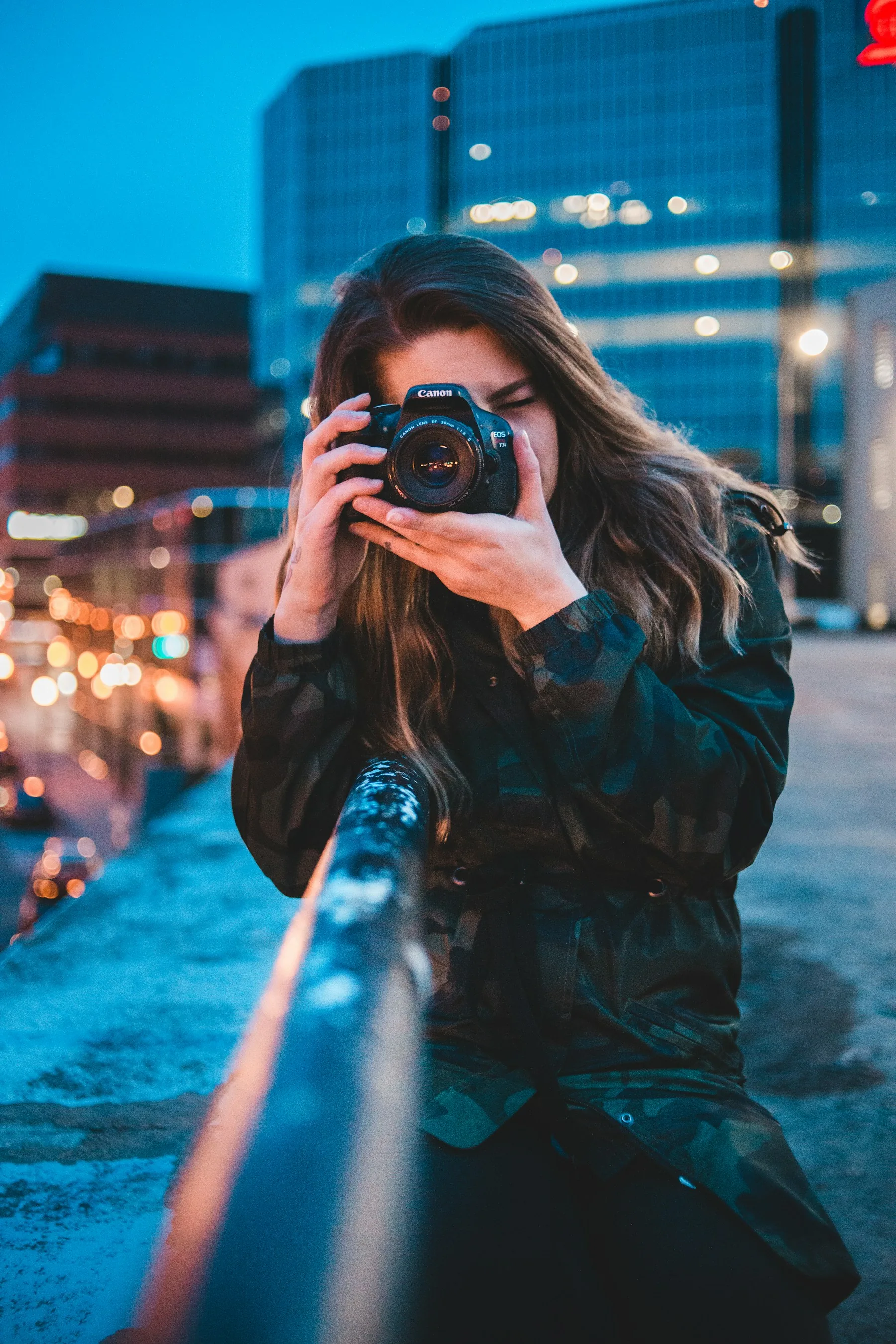 photographer delivering event photos directly to a Picaggo shared album